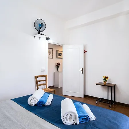 Appartamento Casa Nella Roccia A Cala Gonone