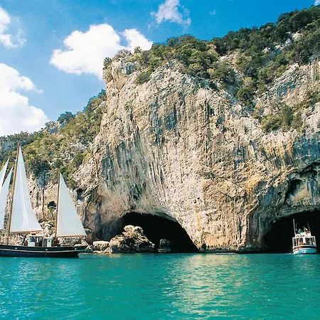 Casa Nella Roccia A *
